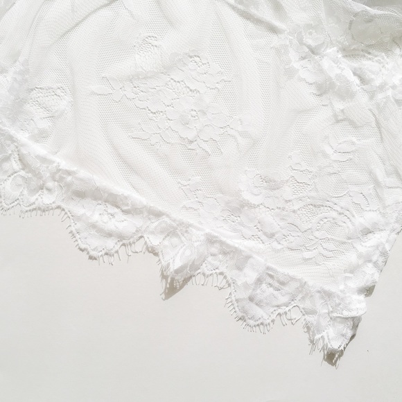 ❤️ White Lace Kimono Robe - Picture 3 of 3